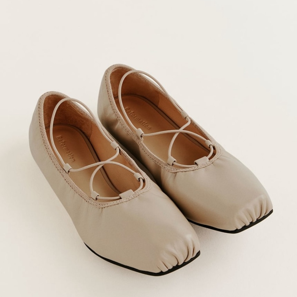 Reformation Barbara ballet flat size 7.5
